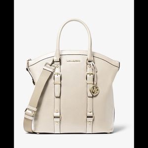 💲2️⃣0️⃣0️⃣‼️NWT !! Michael Michael Kors Tote !!